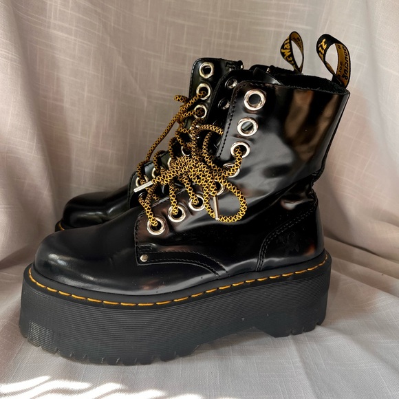 Dr. Martens Shoes - Dr. Martens JADON MAX BOOT PLATFORMS